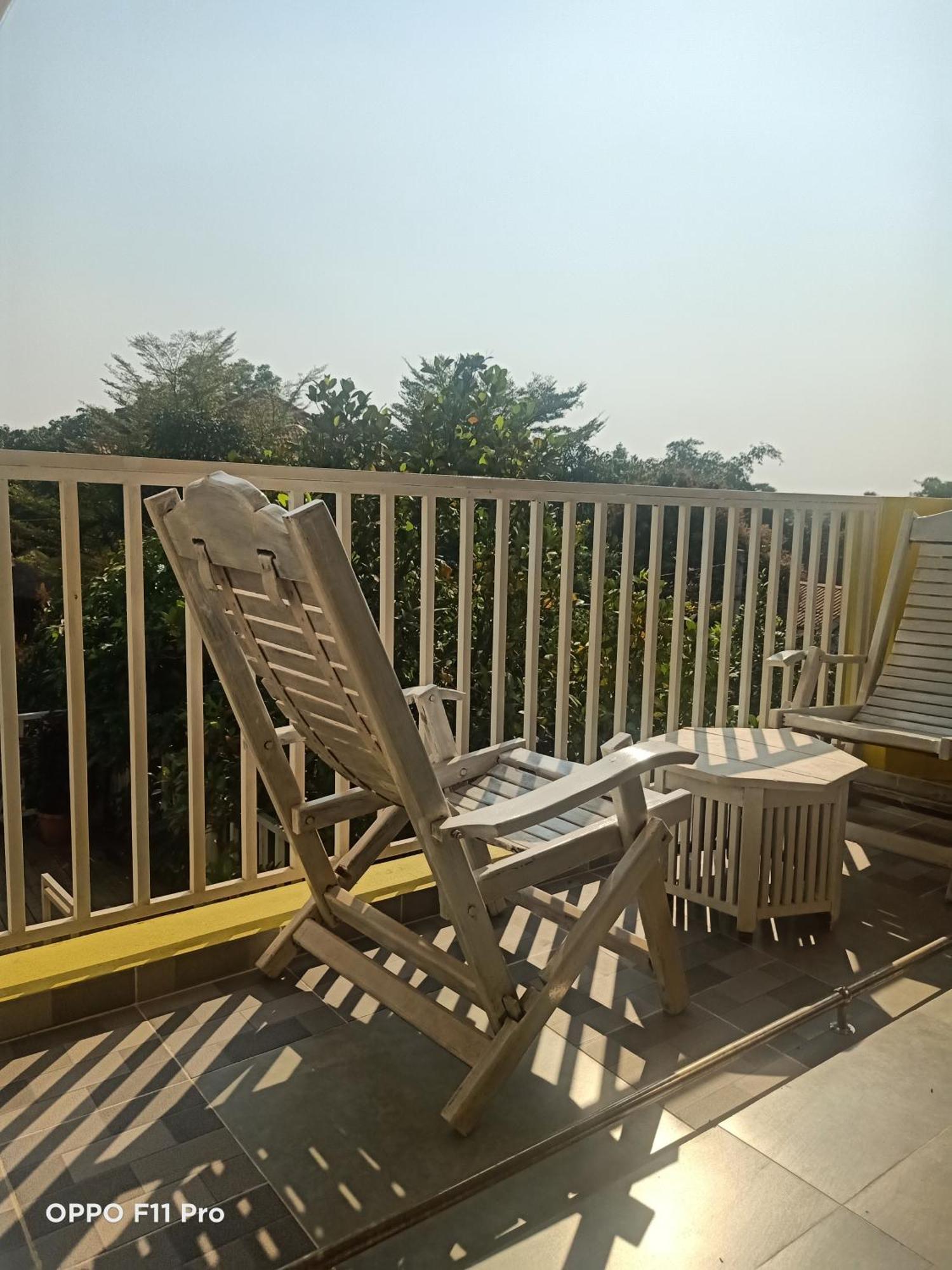 Homestay Yellow Natural House Sziemreap Kültér fotó