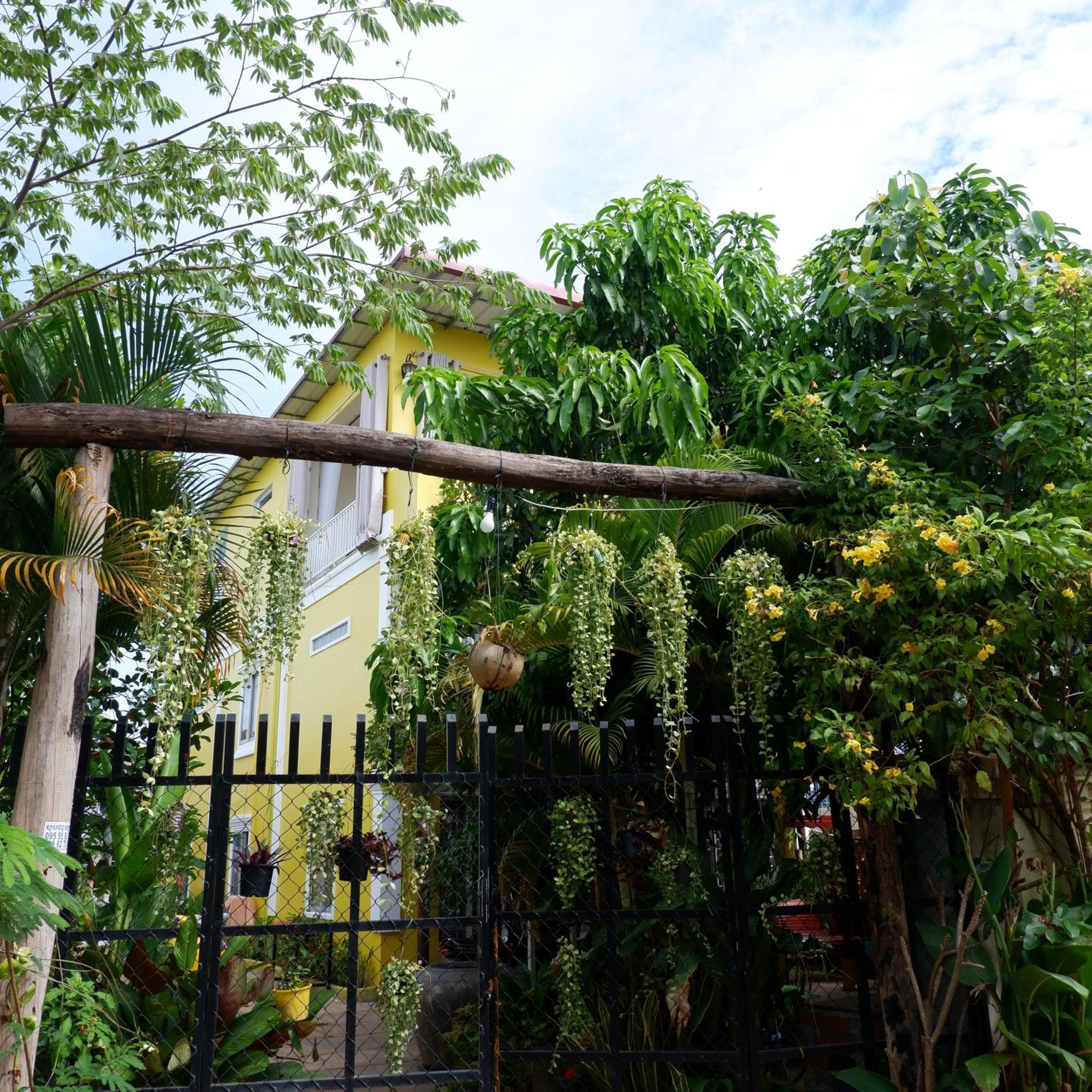 Homestay Yellow Natural House Sziemreap Kültér fotó
